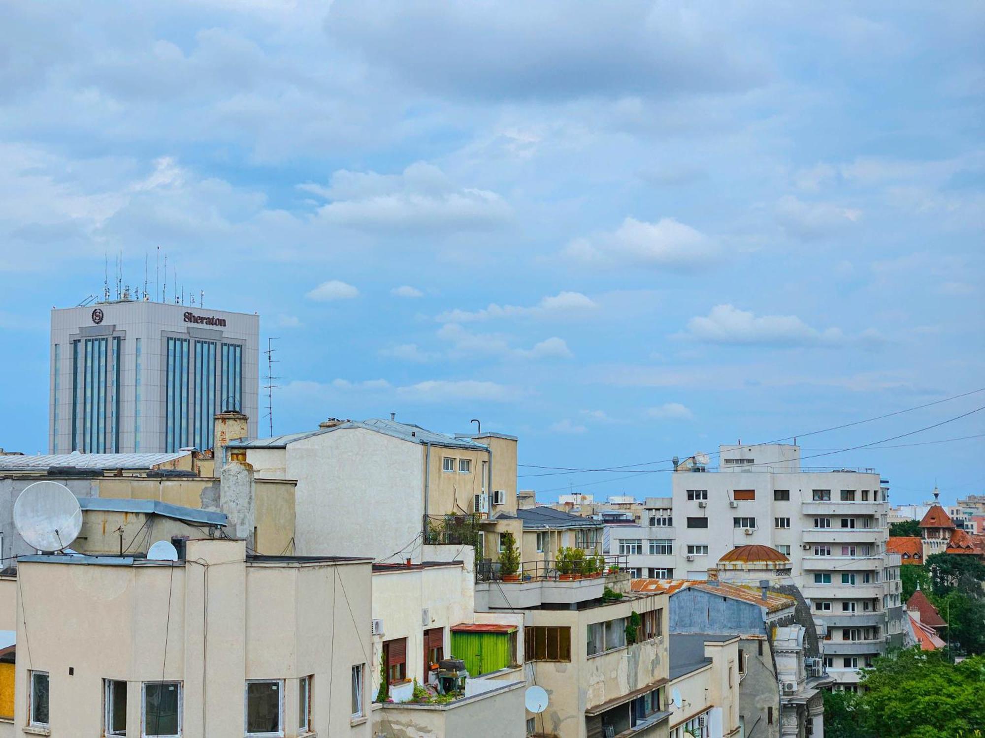 Heart Of City Bucharest Sky Esterno foto